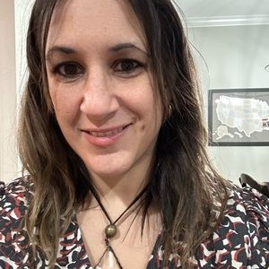 Meet your Posher, Dee